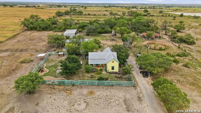 1539 County Road 188 Karnes City, TX 78118