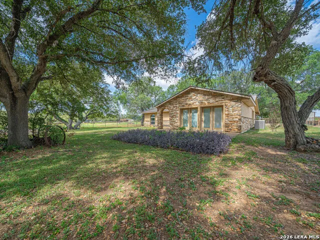1935 E Fm 1518 St Hedwig, TX 78152