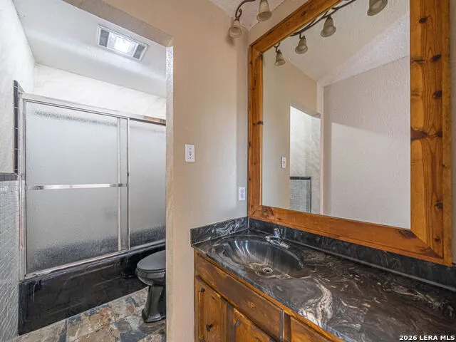 1935 E Fm 1518 St Hedwig, TX 78152