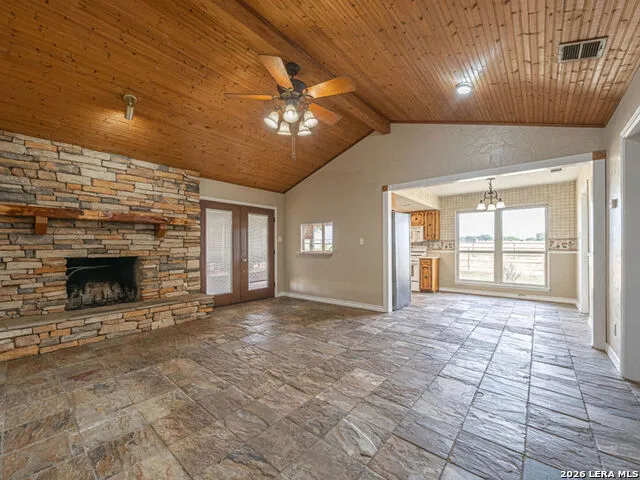 1935 E Fm 1518 St Hedwig, TX 78152