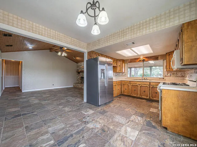 1935 E Fm 1518 St Hedwig, TX 78152