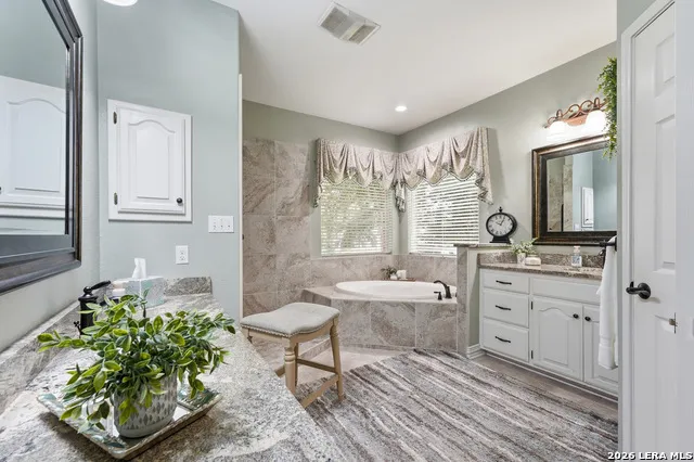 1196 Loch Seguin, TX 78155