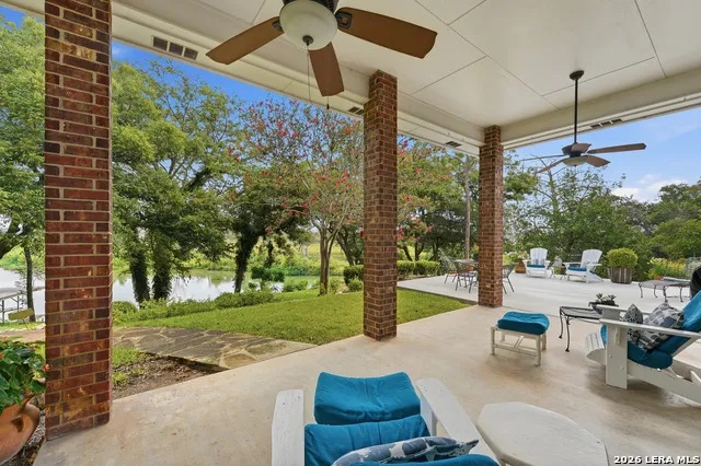 1196 Loch Seguin, TX 78155
