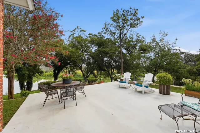 1196 Loch Seguin, TX 78155