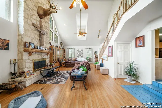 210 Tolle Rd Cibolo, TX 78108