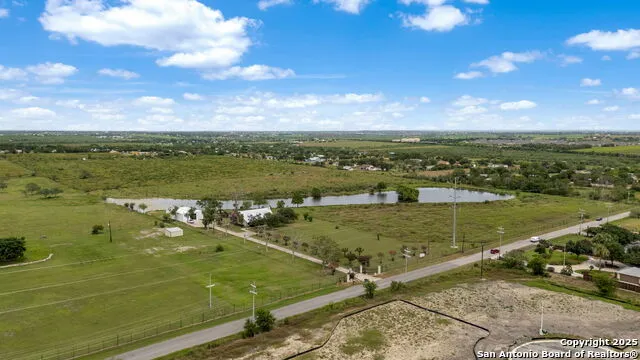 210 Tolle Rd Cibolo, TX 78108
