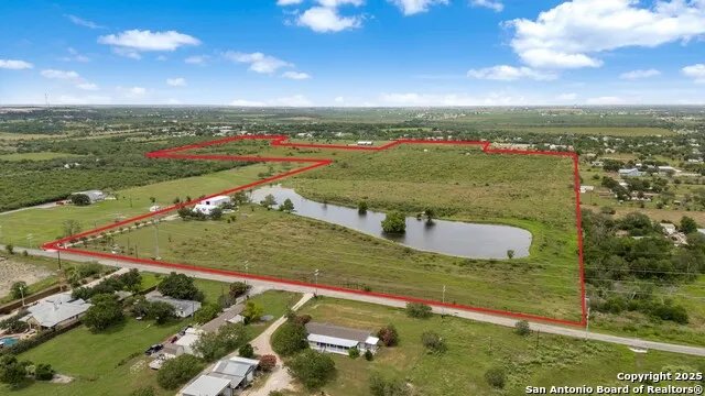 210 Tolle Rd Cibolo, TX 78108