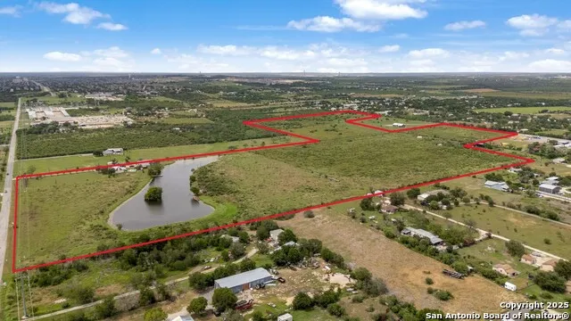 210 Tolle Rd Cibolo, TX 78108