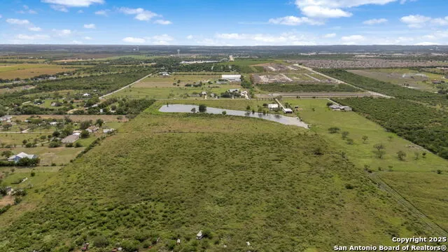 210 Tolle Rd Cibolo, TX 78108
