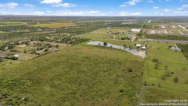 210 Tolle Rd Cibolo, TX 78108