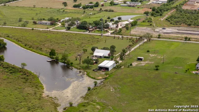 210 Tolle Rd Cibolo, TX 78108