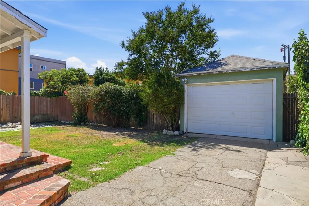 5701 Fair North Hollywood, CA 91601