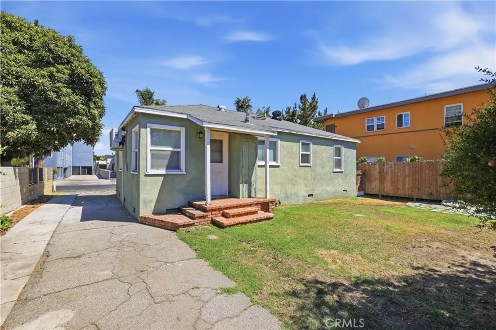 5701 Fair North Hollywood, CA 91601