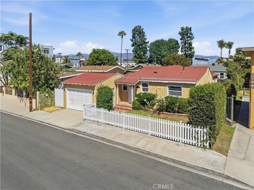 5701 Fair North Hollywood, CA 91601
