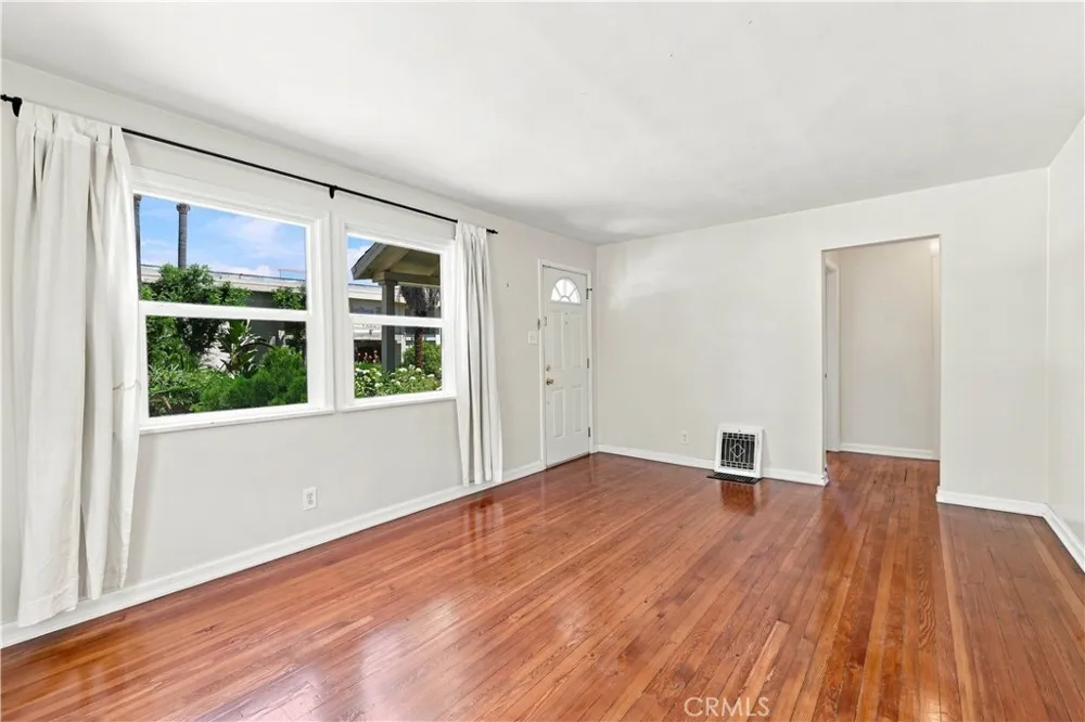 5701 Fair North Hollywood, CA 91601