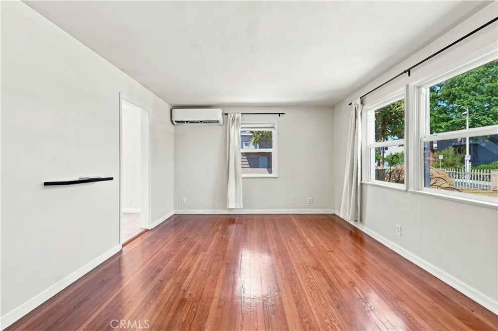 5701 Fair North Hollywood, CA 91601