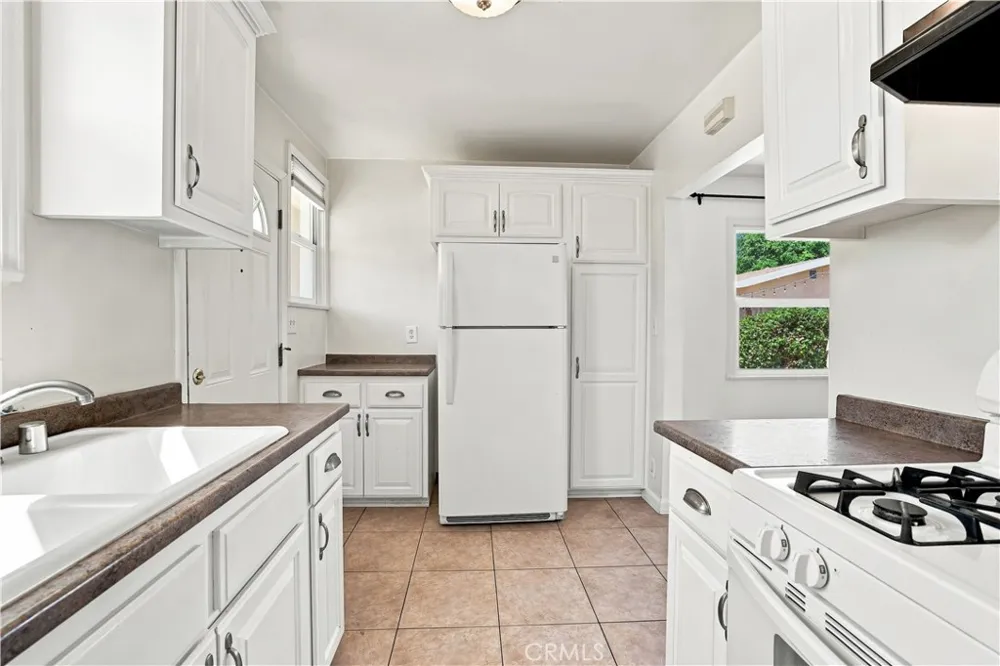 5701 Fair North Hollywood, CA 91601