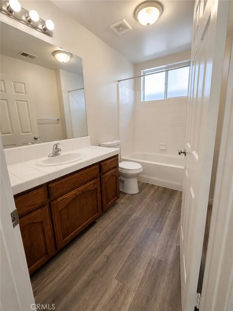 8910 Staten Island Bakersfield, CA 93311