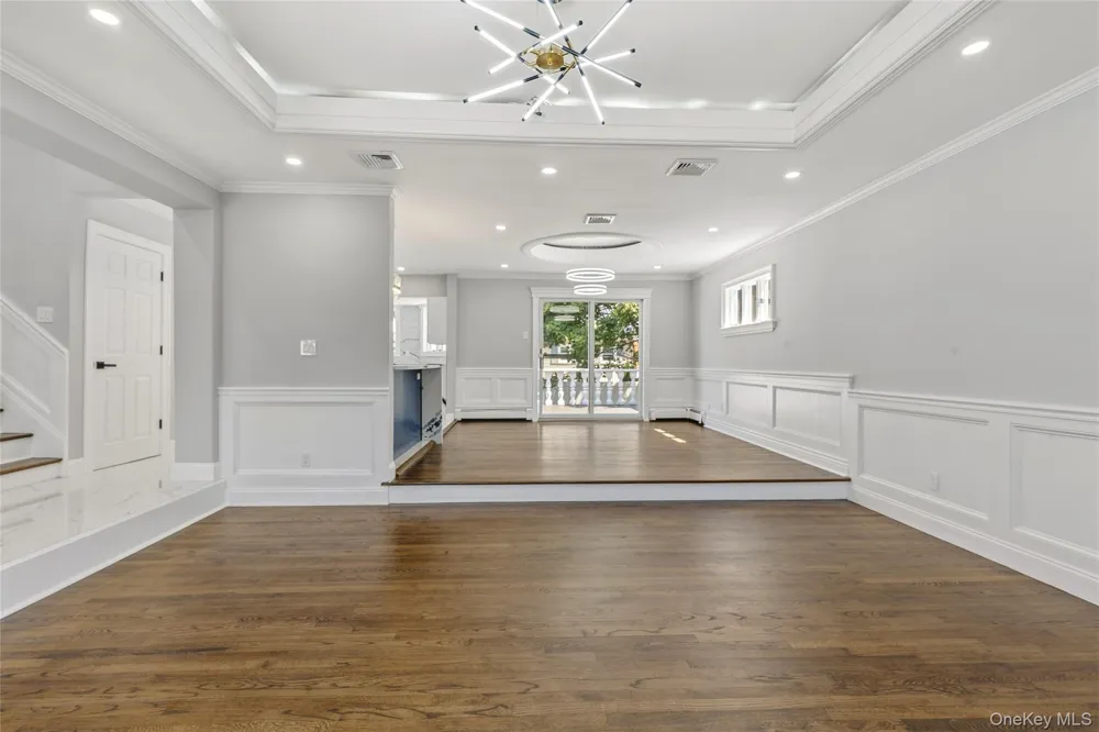 2599 Orr Street Merrick, NY 11566