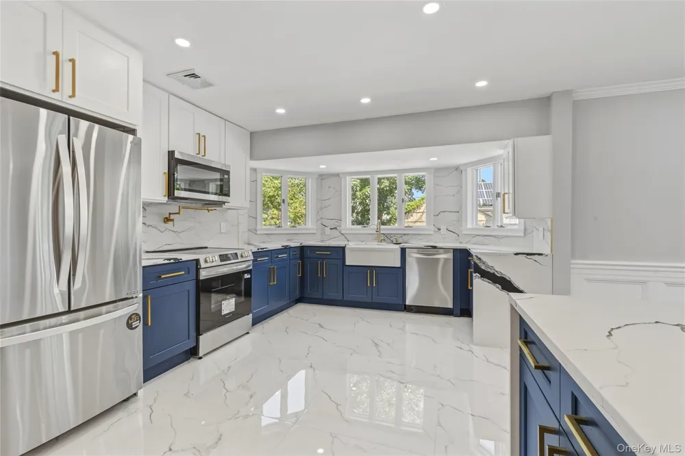2599 Orr Street Merrick, NY 11566