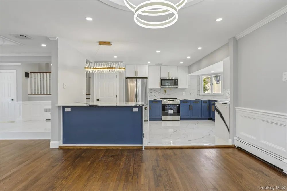 2599 Orr Street Merrick, NY 11566