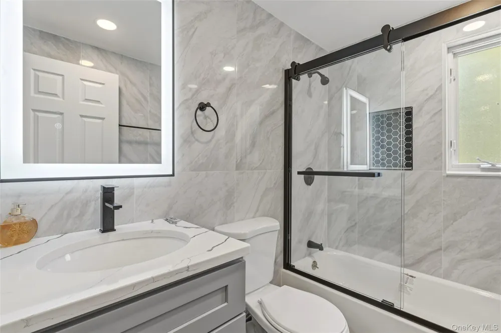 2599 Orr Street Merrick, NY 11566