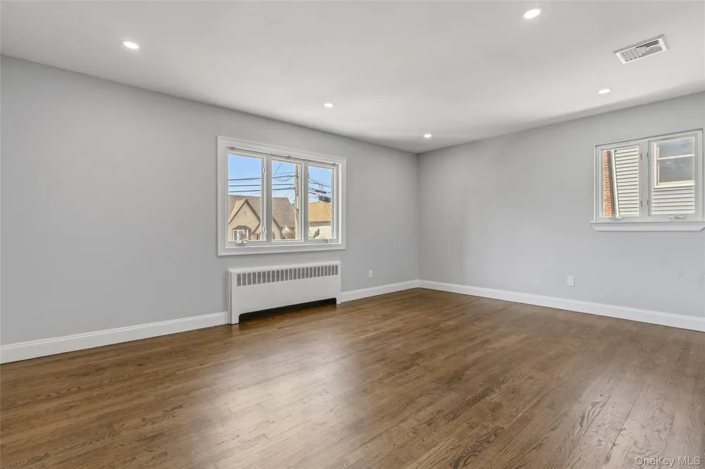 2599 Orr Street Merrick, NY 11566