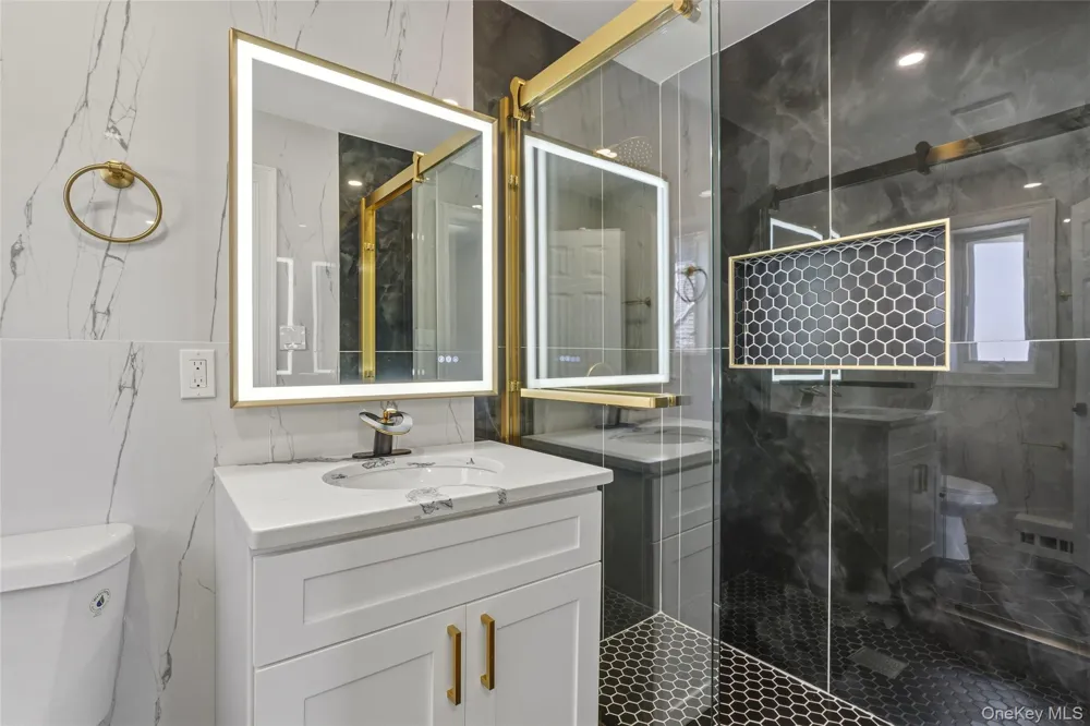 2599 Orr Street Merrick, NY 11566