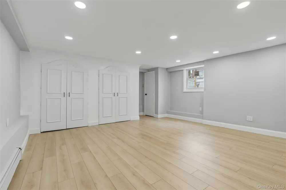 2599 Orr Street Merrick, NY 11566
