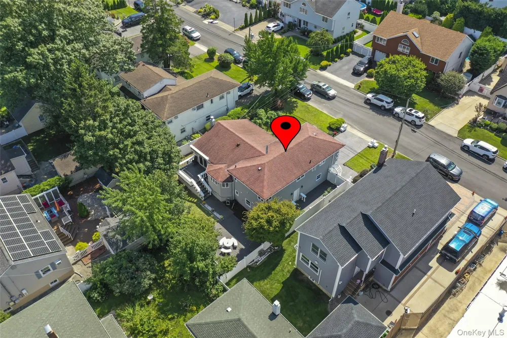 2599 Orr Street Merrick, NY 11566