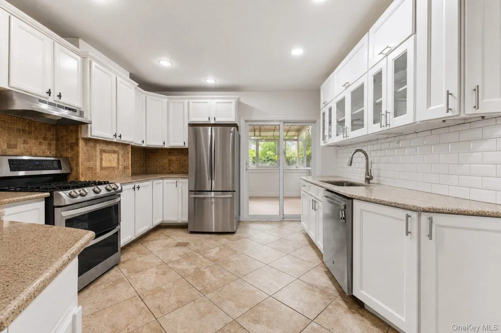 85-40 79th Street Woodhaven, NY 11421