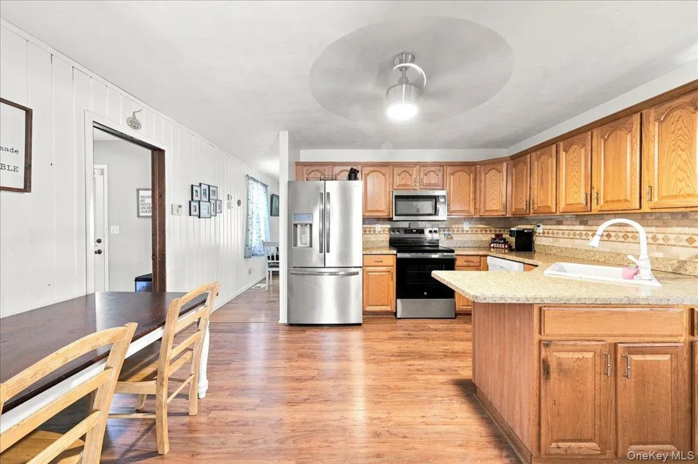 34 Fairfax Road Fishkill, NY 12524