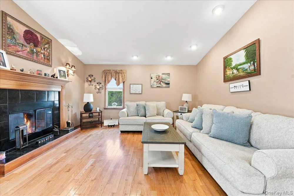 34 Fairfax Road Fishkill, NY 12524