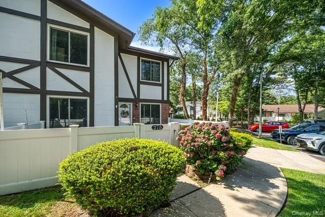 275 Birchwood Road Medford, NY 11763