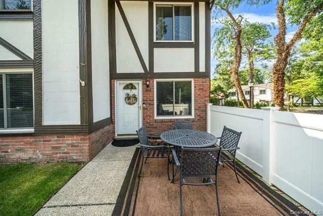 275 Birchwood Road Medford, NY 11763