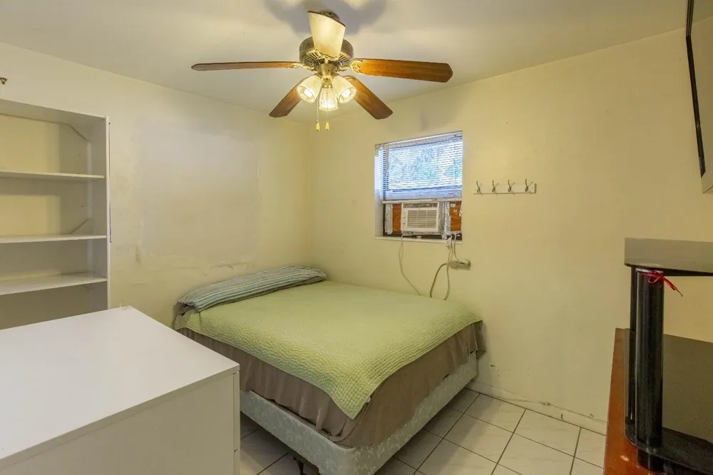 172 JAMAICA DRIVE Palm Springs, FL 33461