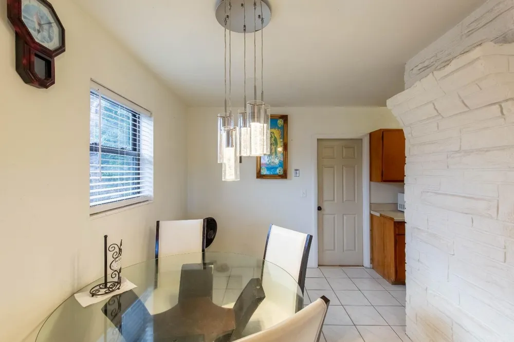172 JAMAICA DRIVE Palm Springs, FL 33461