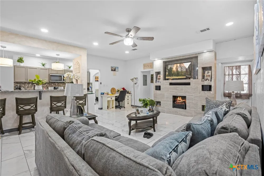 811 Ward Street Marlin, TX 76661