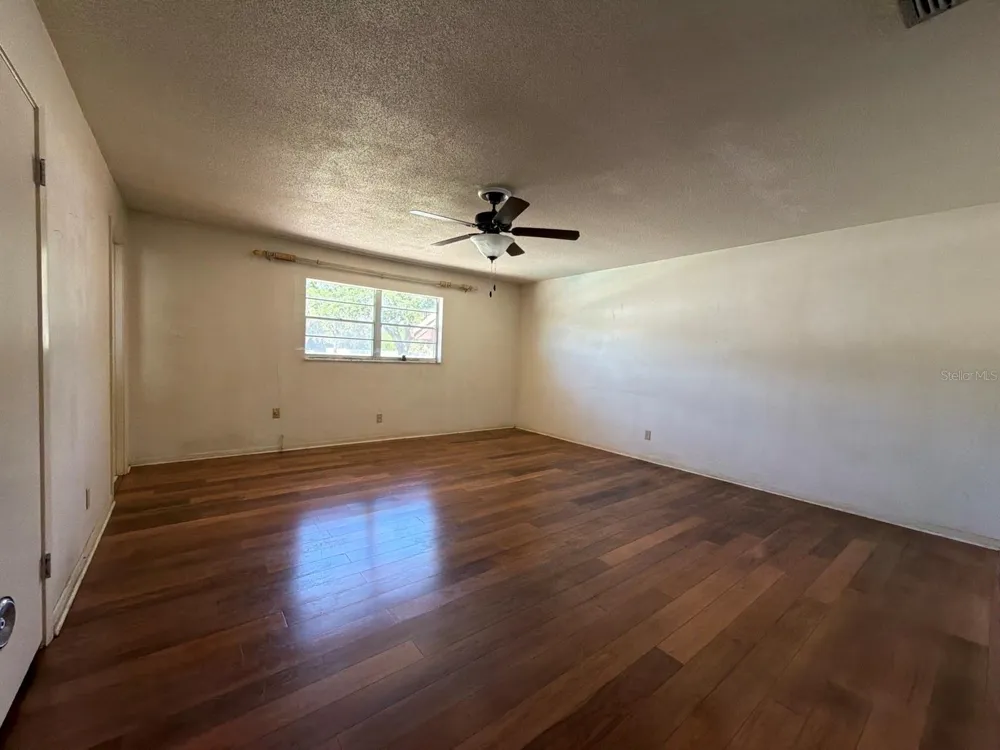 Address Not Shown Mulberry, FL 33860