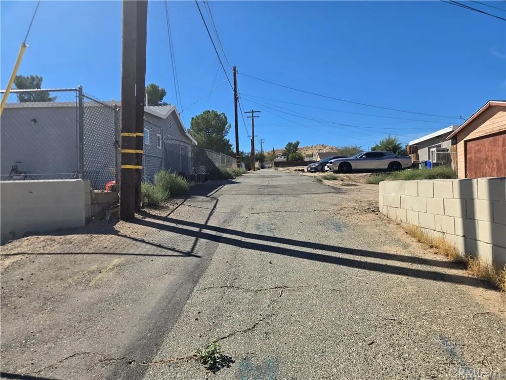 third st Victorville, CA 92395