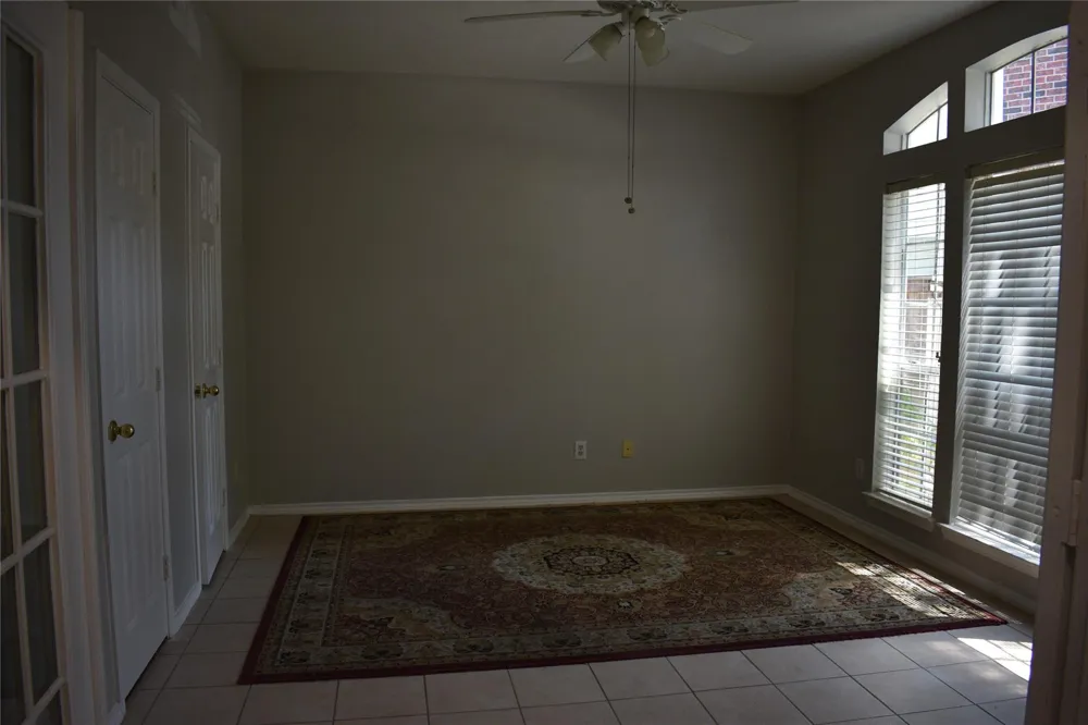 4214 Creek Ridge Lane Missouri City, TX 77459