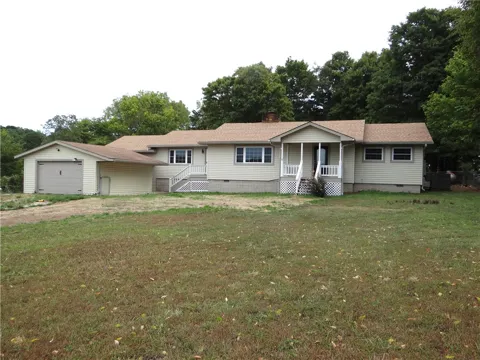 323 W Shipley Lane