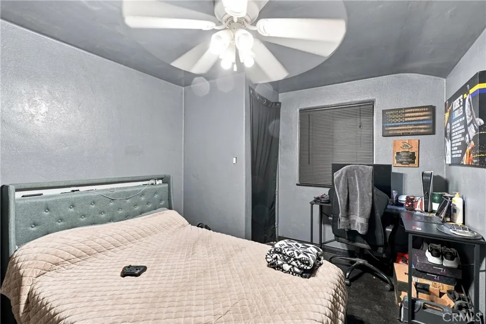 9606 Palmetto Fontana, CA 92335