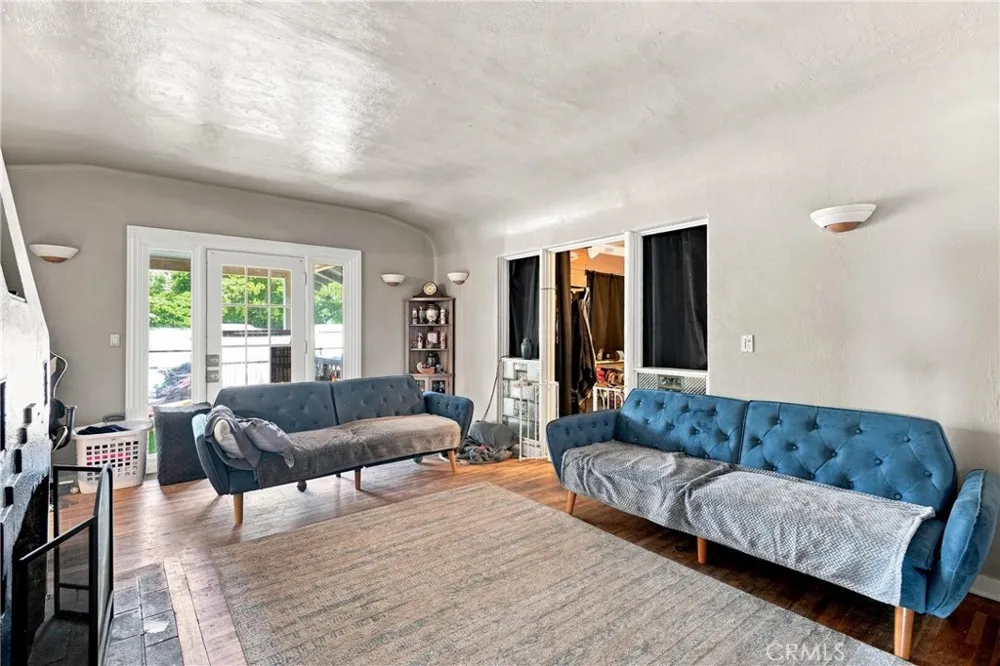 9606 Palmetto Fontana, CA 92335