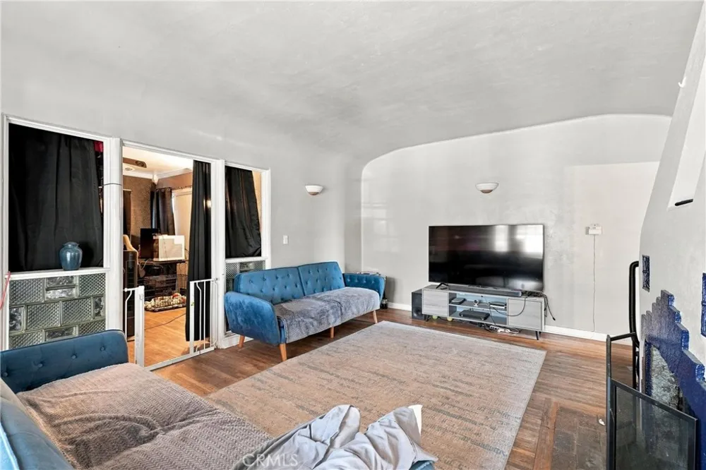 9606 Palmetto Fontana, CA 92335