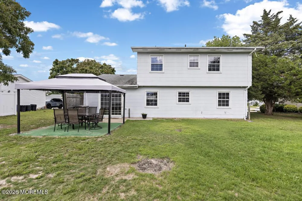 14 Oneida Avenue Waretown, NJ 08758