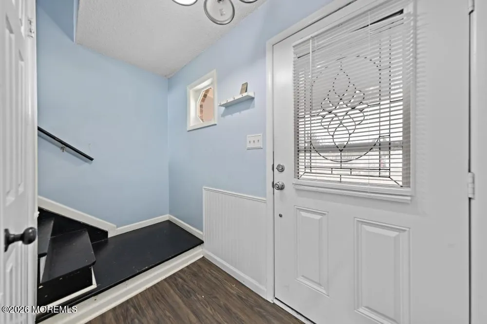 14 Oneida Avenue Waretown, NJ 08758