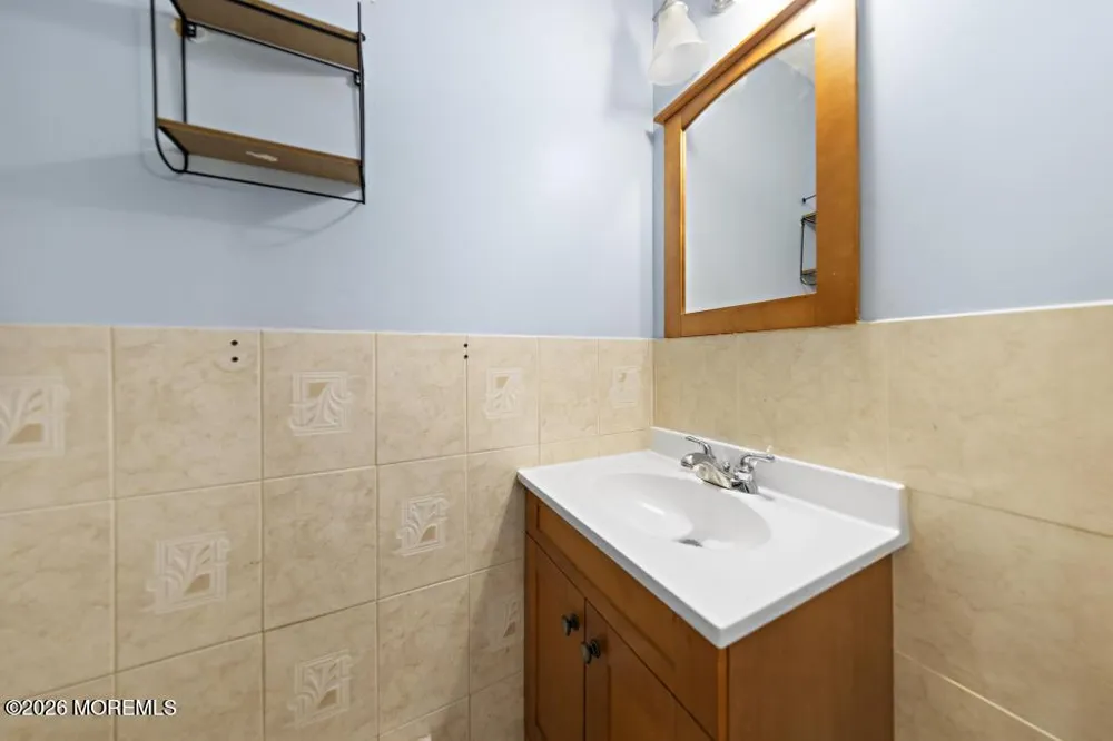 14 Oneida Avenue Waretown, NJ 08758
