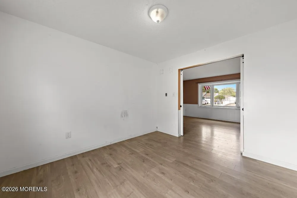 14 Oneida Avenue Waretown, NJ 08758