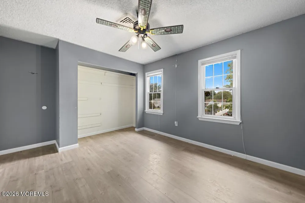 14 Oneida Avenue Waretown, NJ 08758